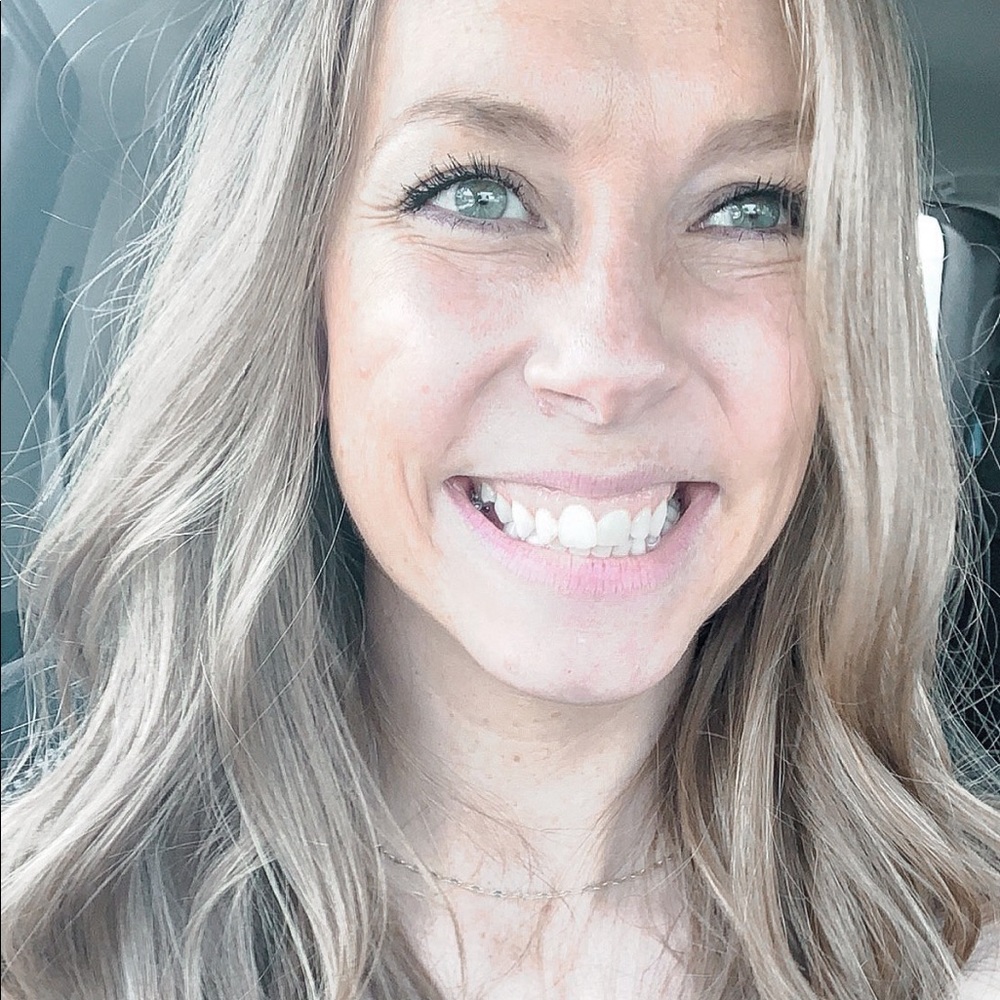 Meet your Posher, Kaci!